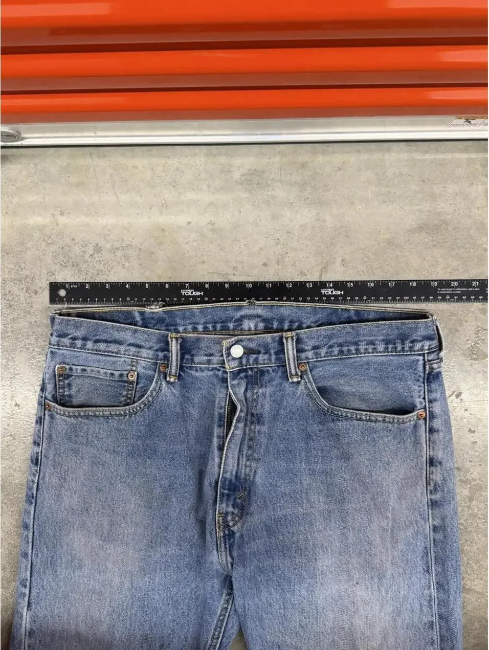 vintage levis 505 faded blue straight leg jeans size 38 x 30